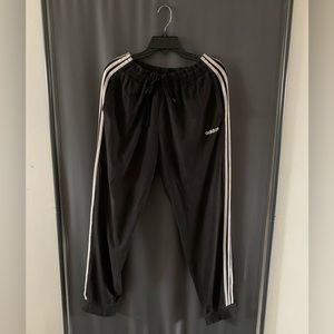 Adidas Men’s Essential Sweatpants | Large | Black